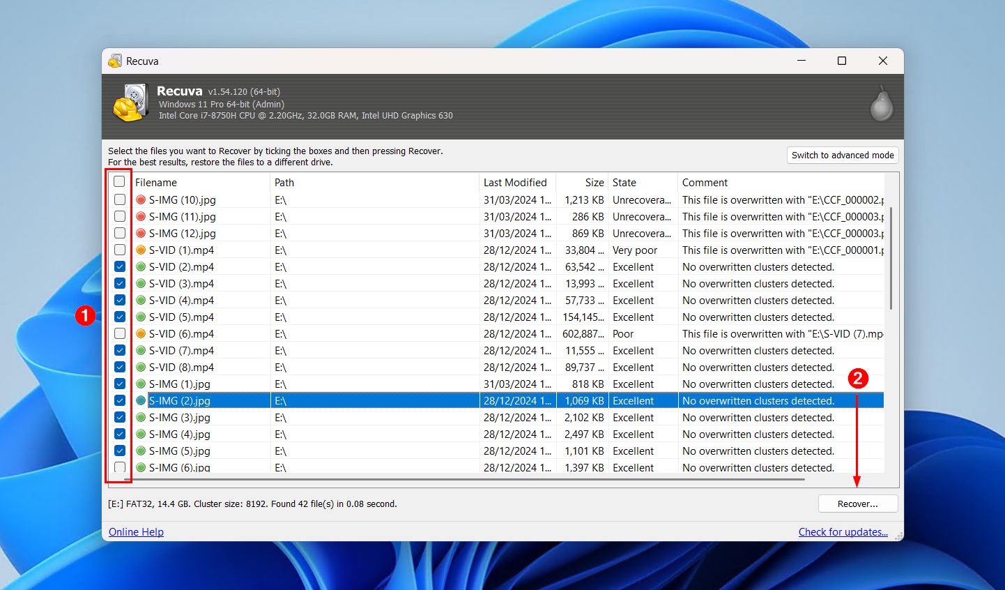 Selecting the files in Recuva.