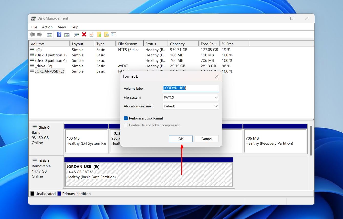 Formatting with Disk Management.
